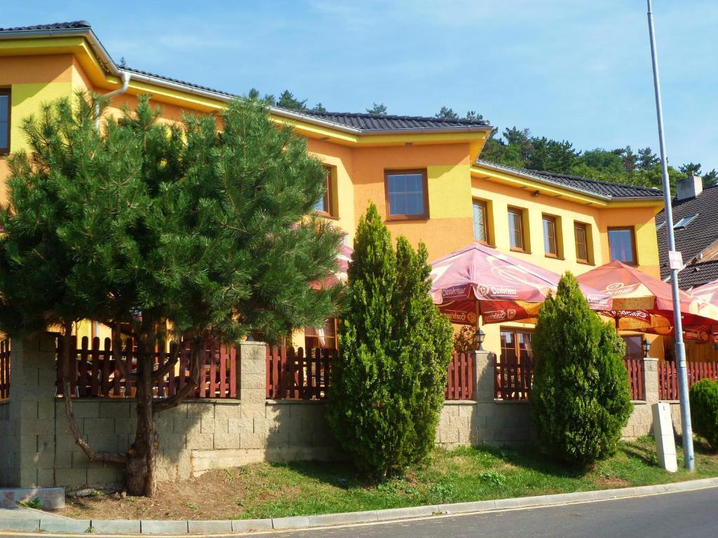 Hotel Pohadka Most Ngoại thất bức ảnh