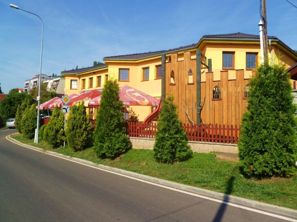 Hotel Pohadka Most Ngoại thất bức ảnh